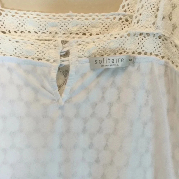 Solitaire Off-white Lace Lined Dress 3/4 Sleeves - Picture 6 of 8